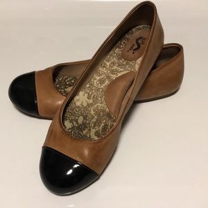 “Napa” Flats by SoftWalk